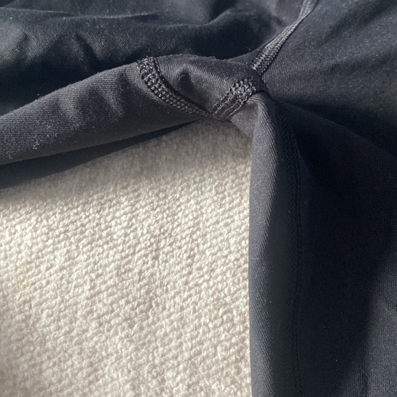 Victoria Secret Sport knockout leggings, black & pink logo, mesh bottom. Medium - Picture 6 of 9